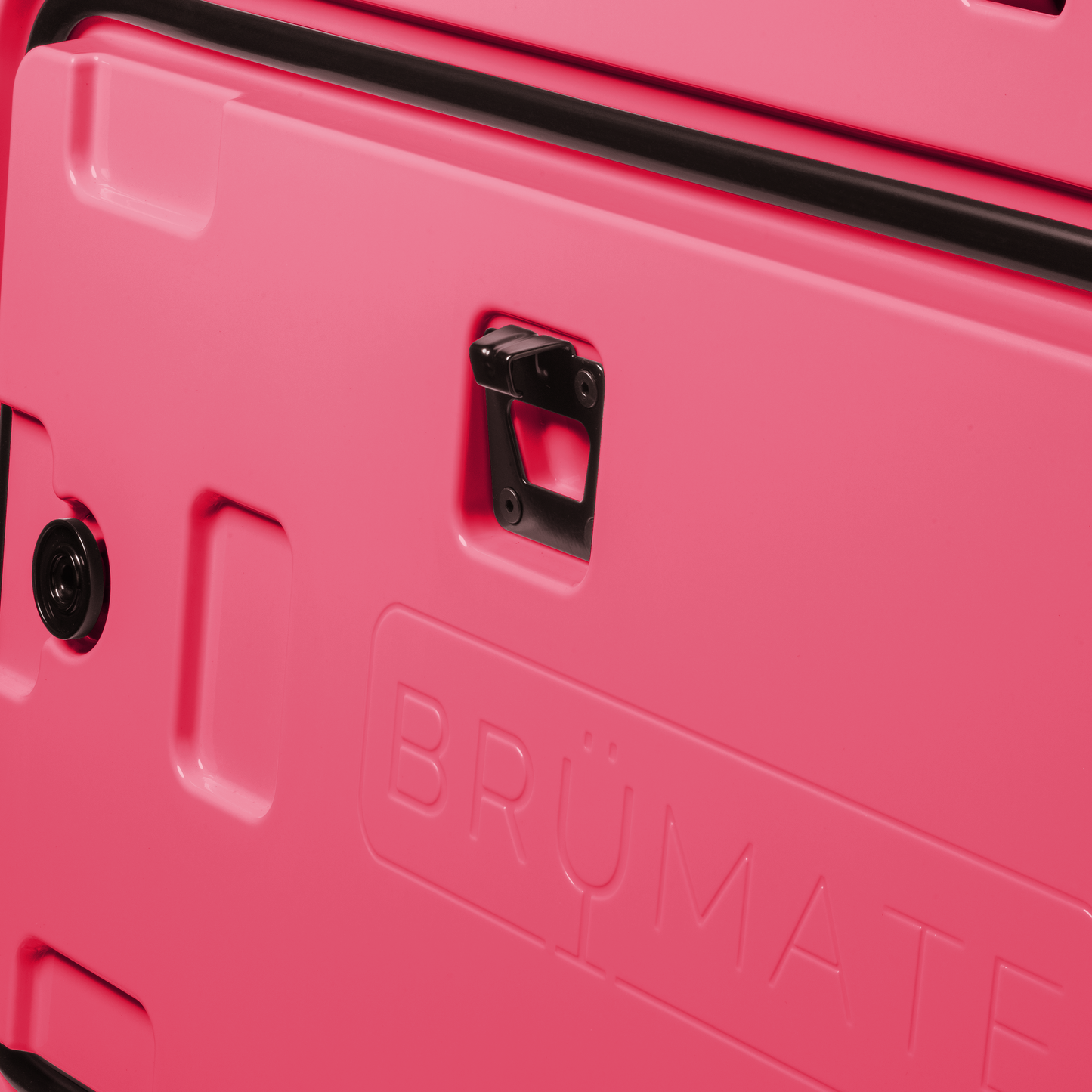 brutank-p7 brutank-55qt-neonpink-bottle-opener.png