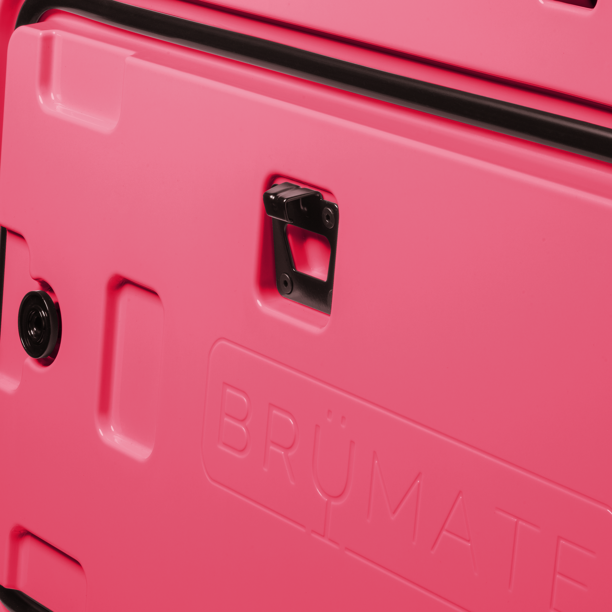 brutank-p7 brutank-55qt-neonpink-bottle-opener.png